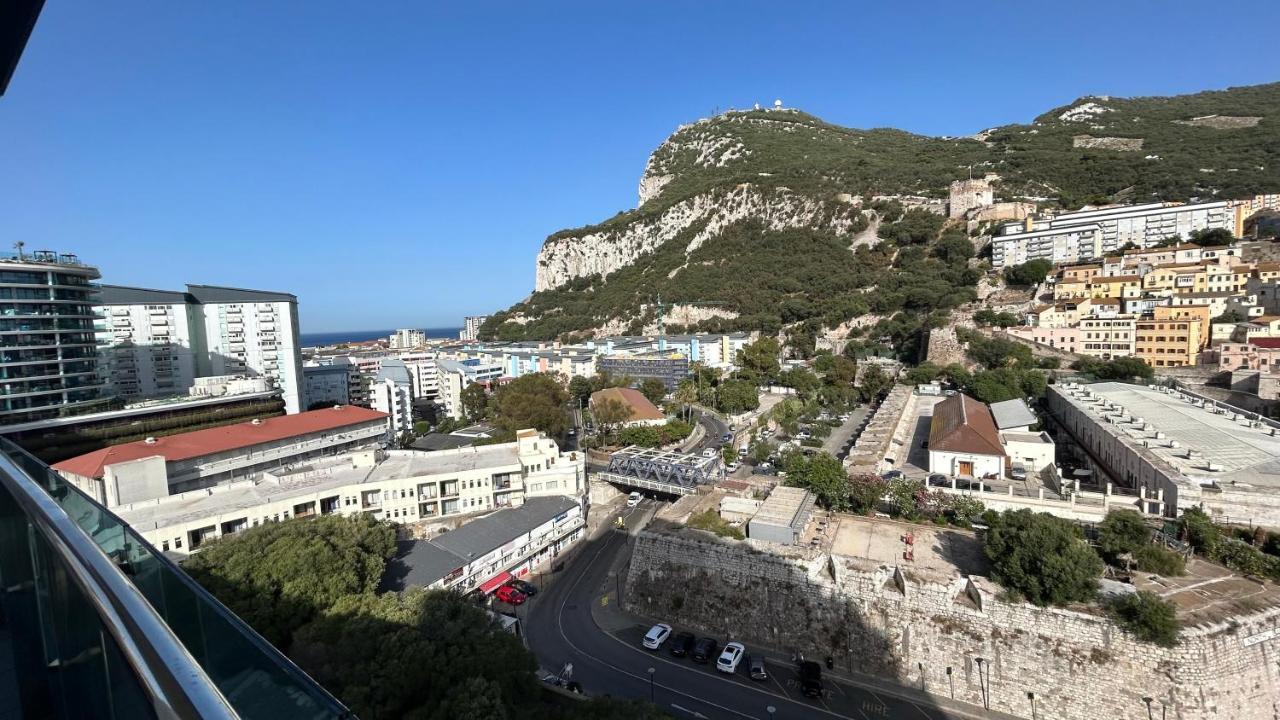Ocean Village Luxury 2 Bed 2 Bath Apartment - Amazing Views - Pools And Jacuzzis Gibraltar Exteriör bild