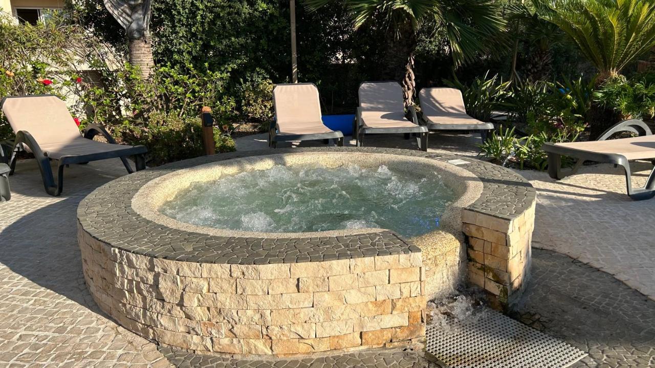 Ocean Village Luxury 2 Bed 2 Bath Apartment - Amazing Views - Pools And Jacuzzis Gibraltar Exteriör bild