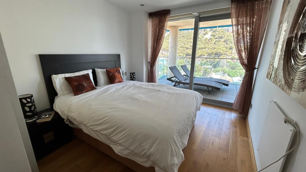 Ocean Village Luxury 2 Bed 2 Bath Apartment - Amazing Views - Pools And Jacuzzis Gibraltar Exteriör bild