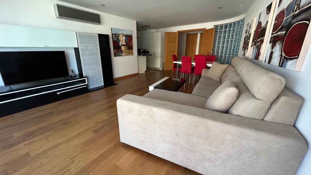 Ocean Village Luxury 2 Bed 2 Bath Apartment - Amazing Views - Pools And Jacuzzis Gibraltar Exteriör bild