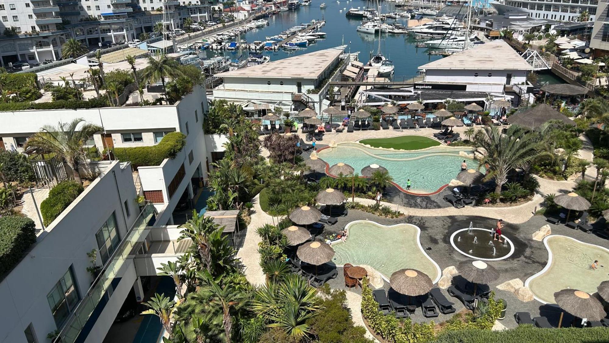 Ocean Village Luxury 2 Bed 2 Bath Apartment - Amazing Views - Pools And Jacuzzis Gibraltar Exteriör bild