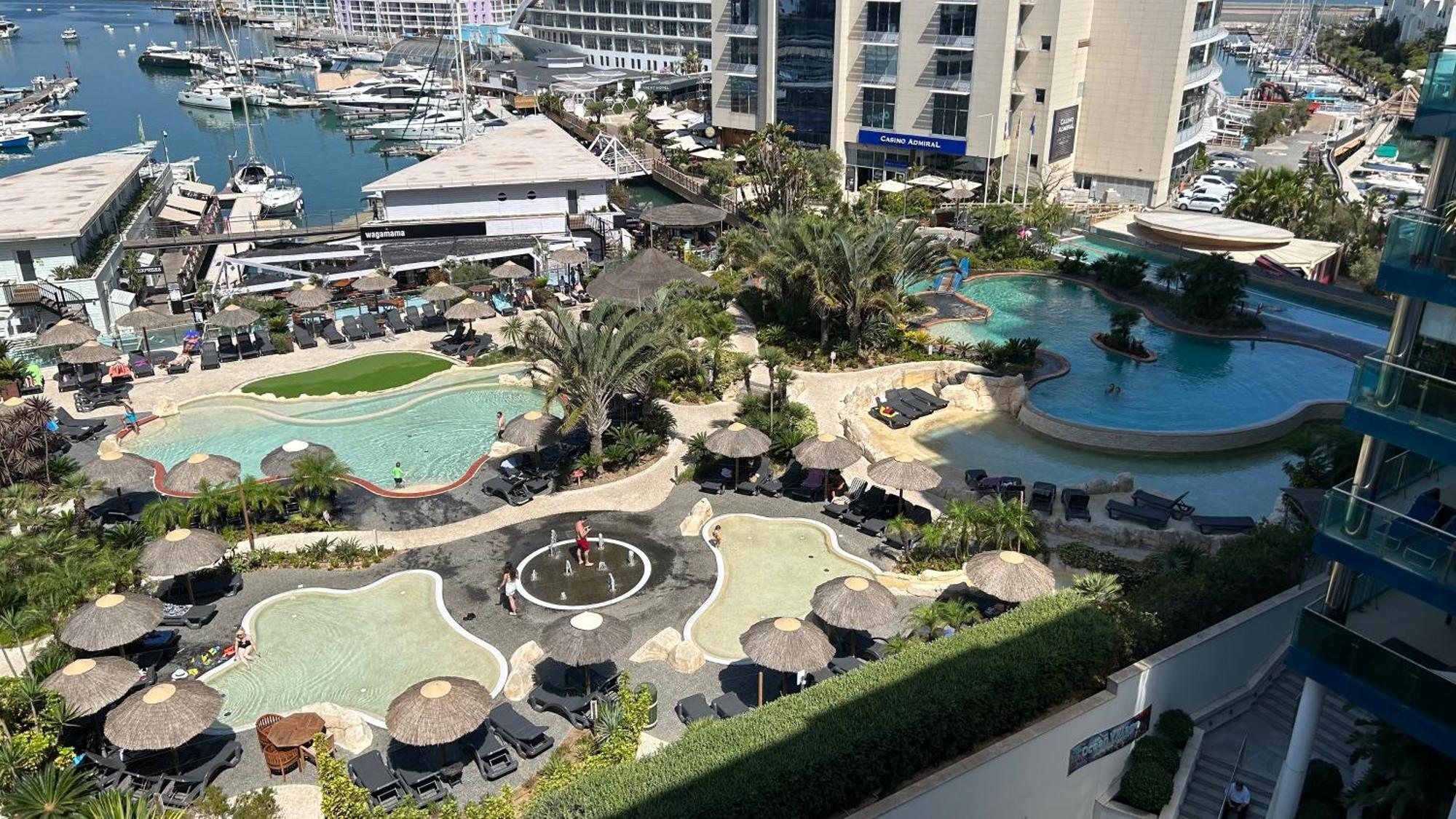 Ocean Village Luxury 2 Bed 2 Bath Apartment - Amazing Views - Pools And Jacuzzis Gibraltar Exteriör bild